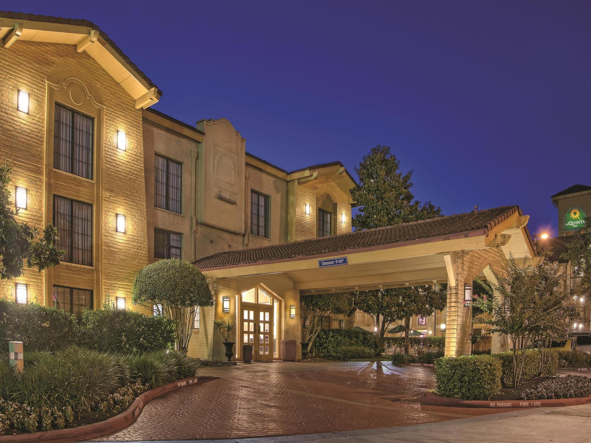 Hotel Super 8 By Wyndham The Woodlands North Esterno foto