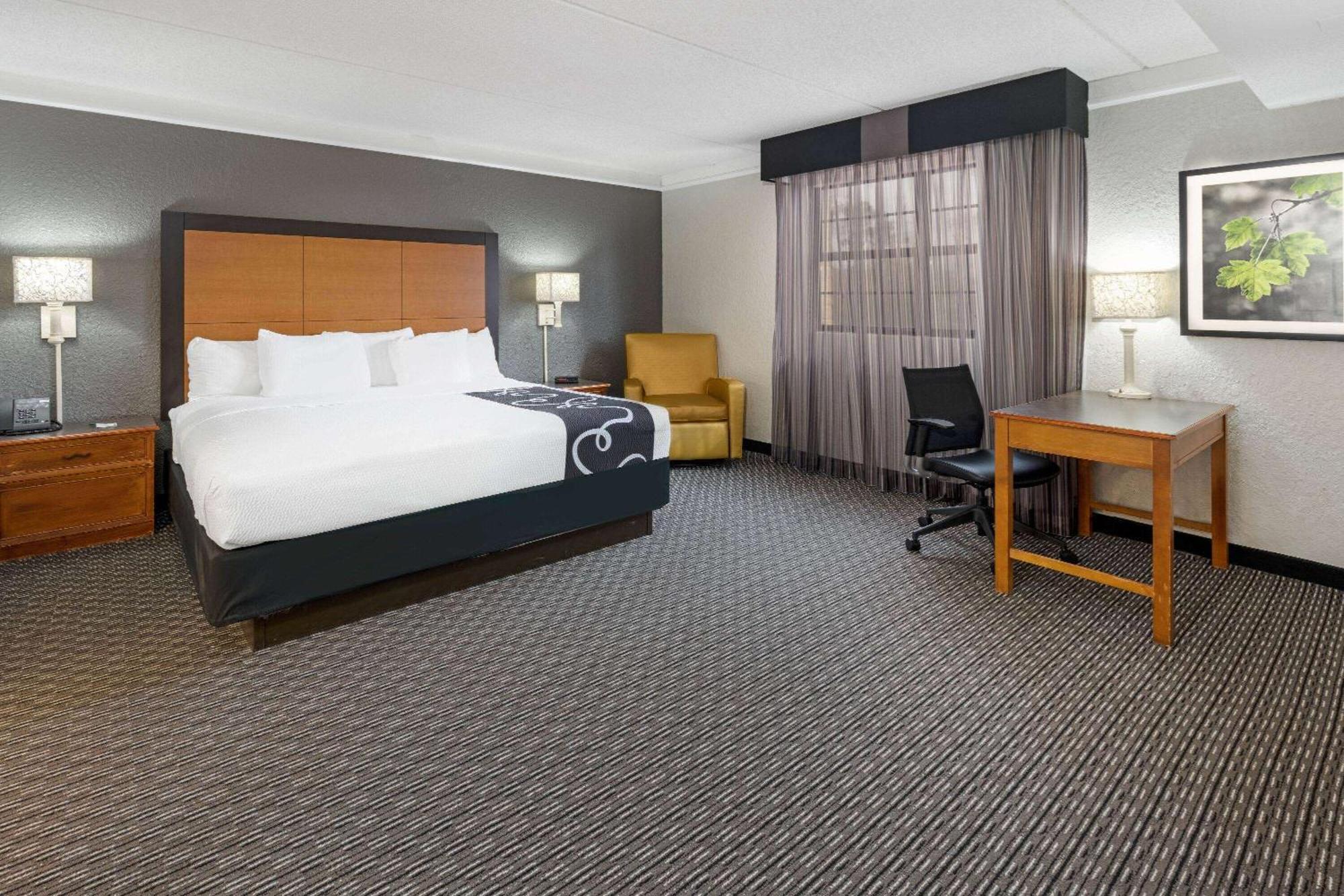 Hotel Super 8 By Wyndham The Woodlands North Esterno foto