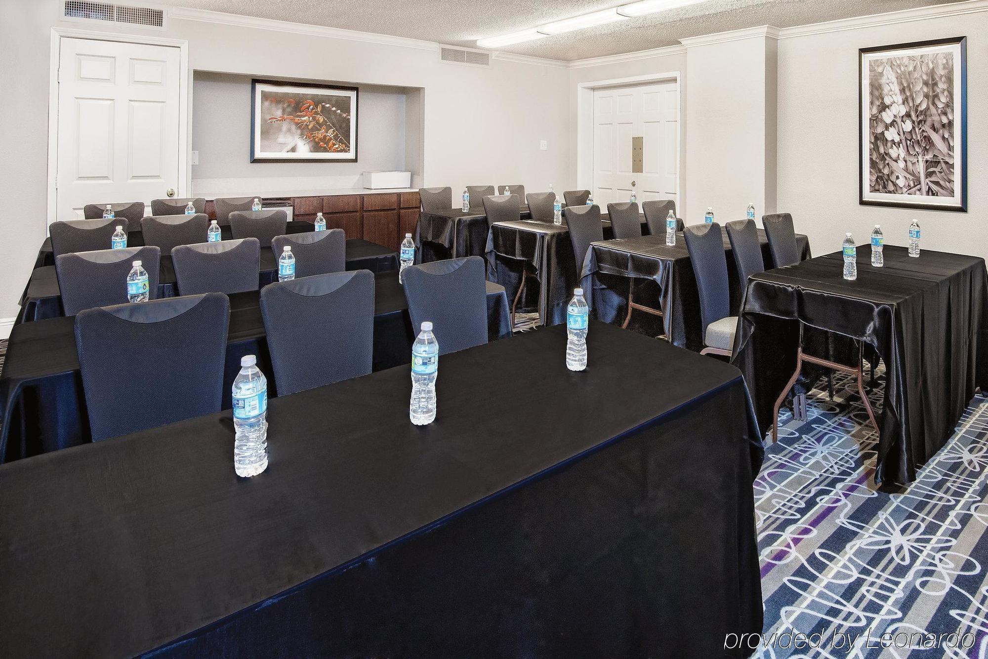 Hotel Super 8 By Wyndham The Woodlands North Esterno foto