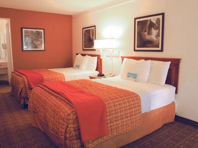 Hotel Super 8 By Wyndham The Woodlands North Esterno foto